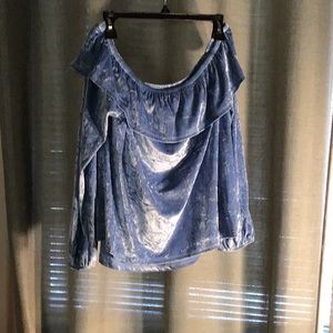 Women’s off shoulder top NWOT